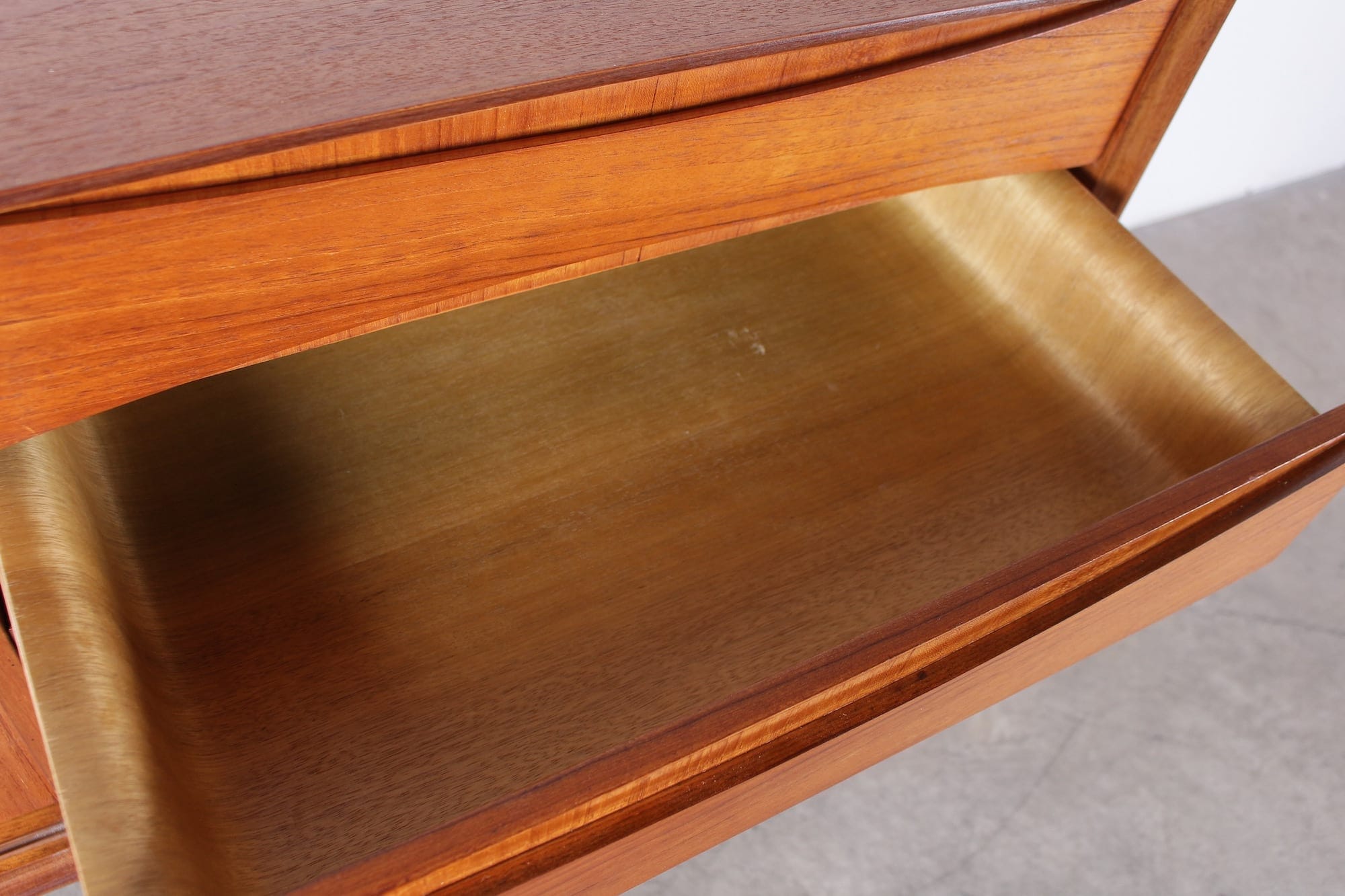 enfilade buffet sideboard Vform Paola vermaercke 8