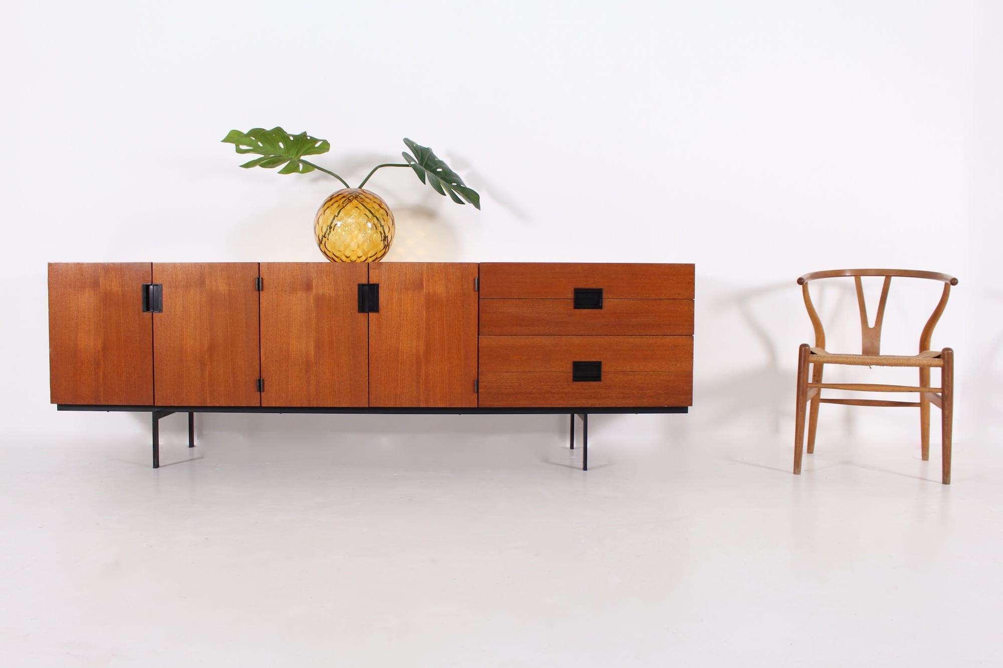 Pastoe sideboard - Galerie Vintage Addict