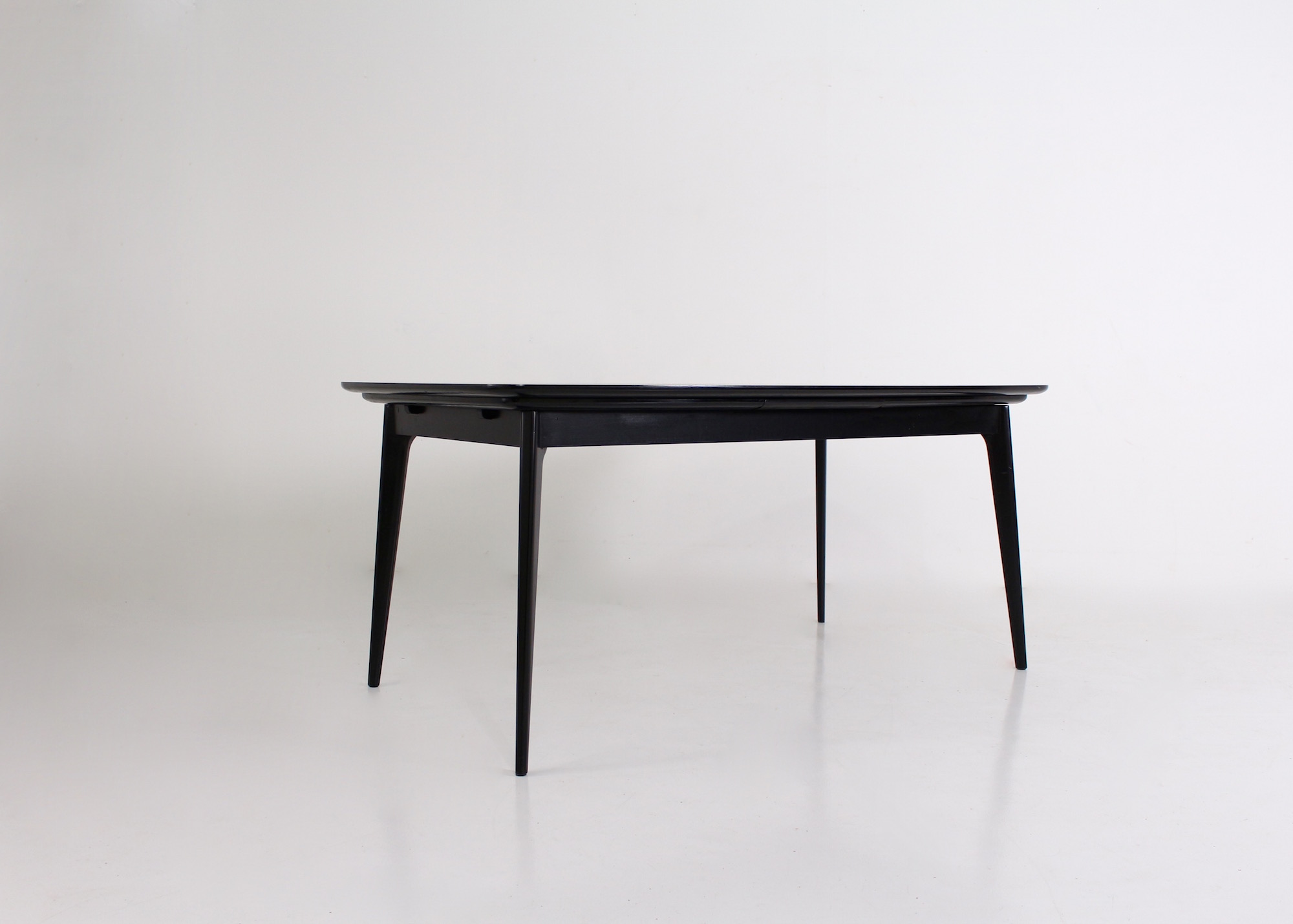 Tafel met verlengstukken in rozenhout, Alfred Hendrickx. - Afbeelding 5