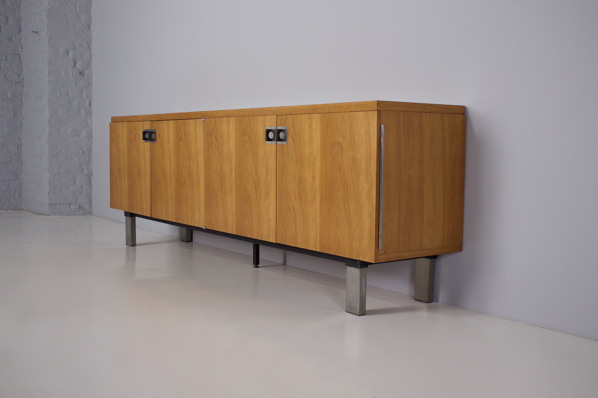 Frans modernistisch dressoir. - Afbeelding 2