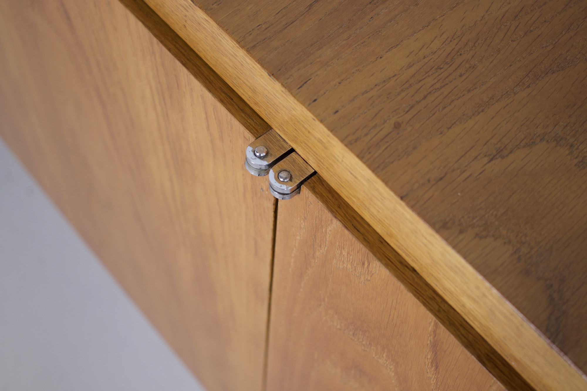 Frans modernistisch dressoir. - Afbeelding 6