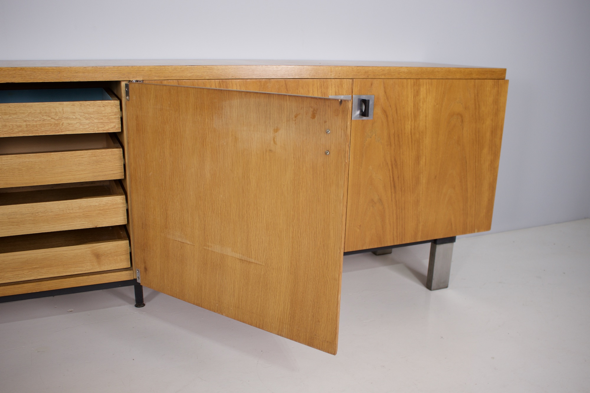 Frans modernistisch dressoir. - Afbeelding 13
