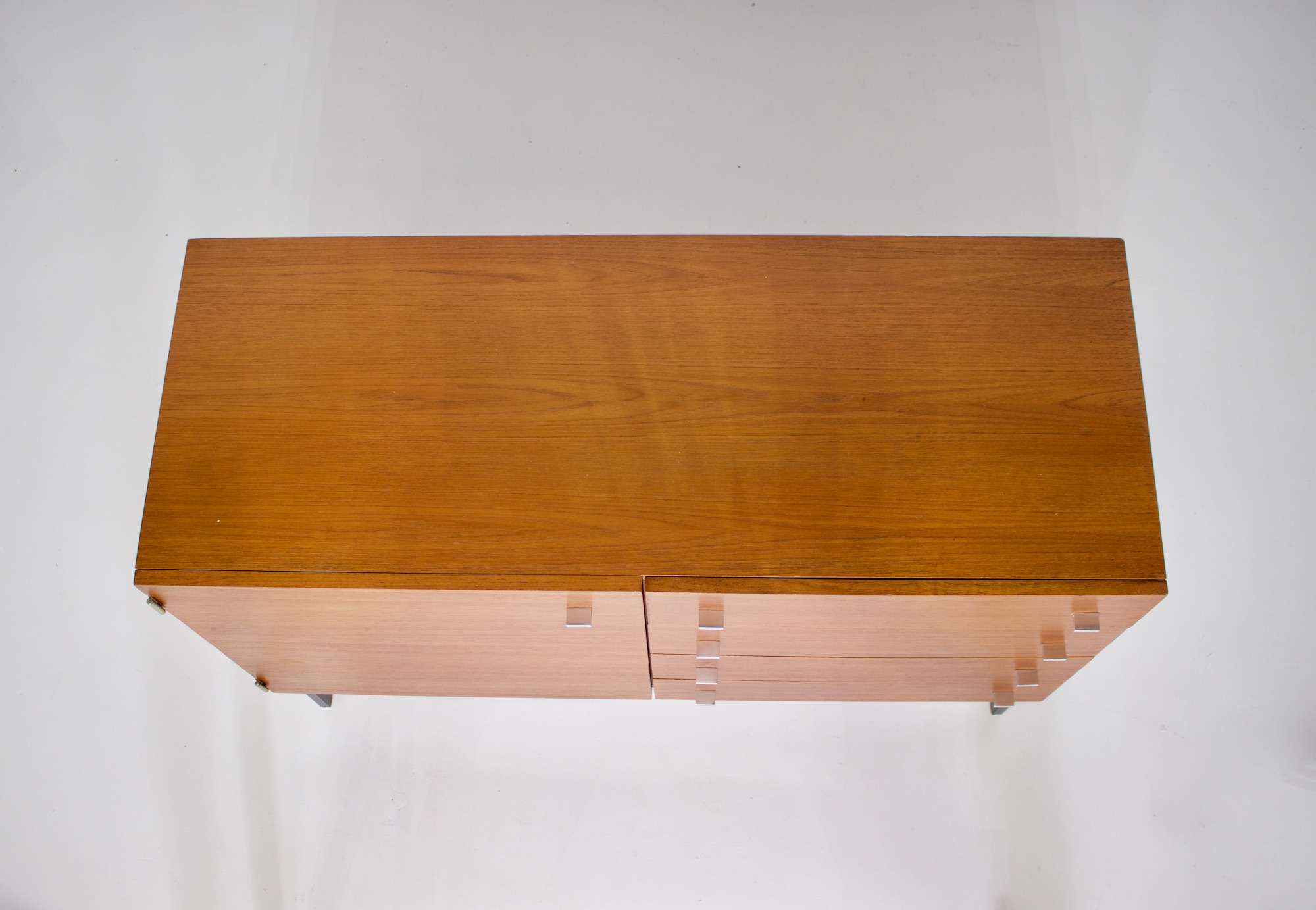 Buffet Pierre Guariche – Bild 11