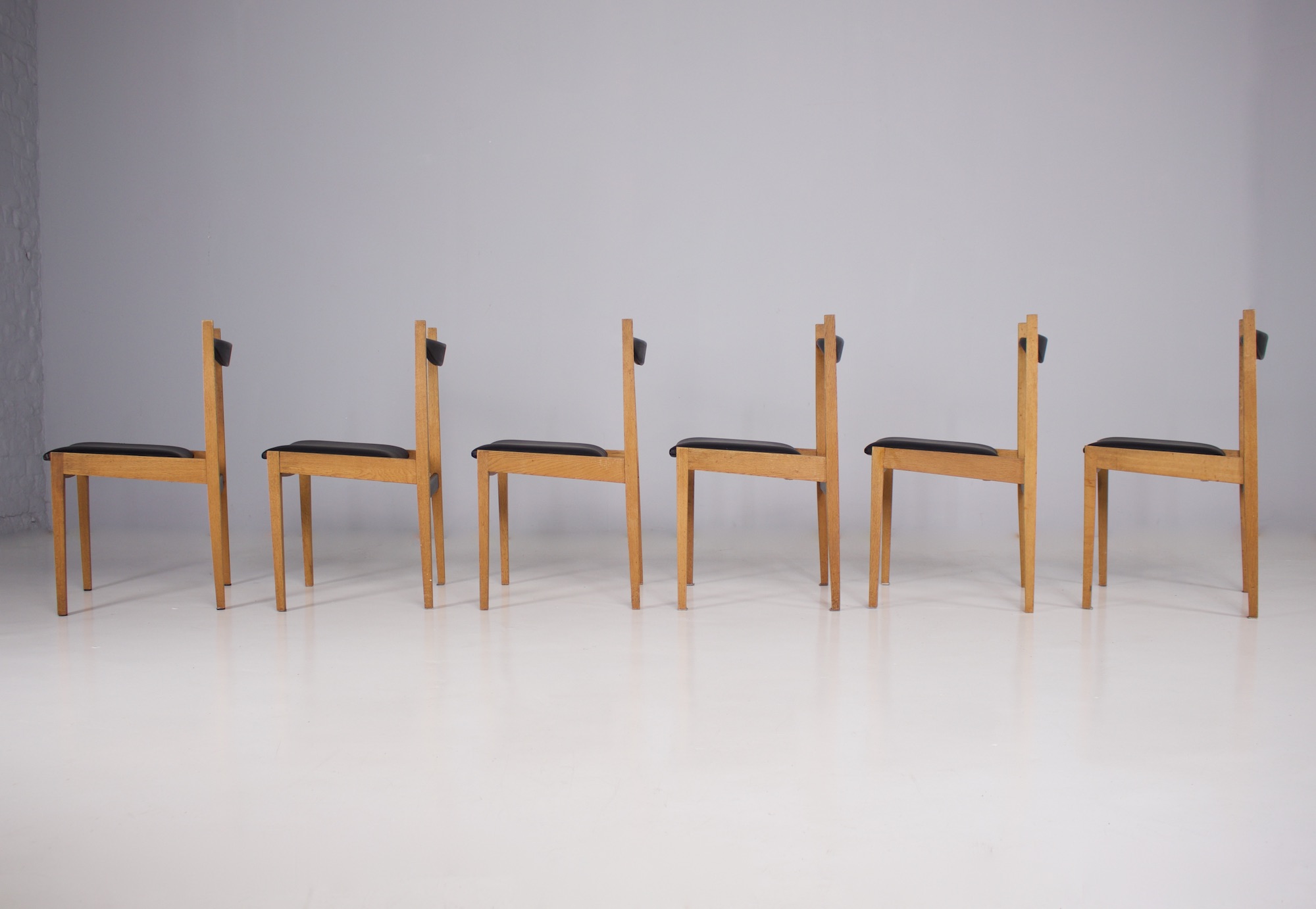 6 sedie moderniste belghe. - immagine 3