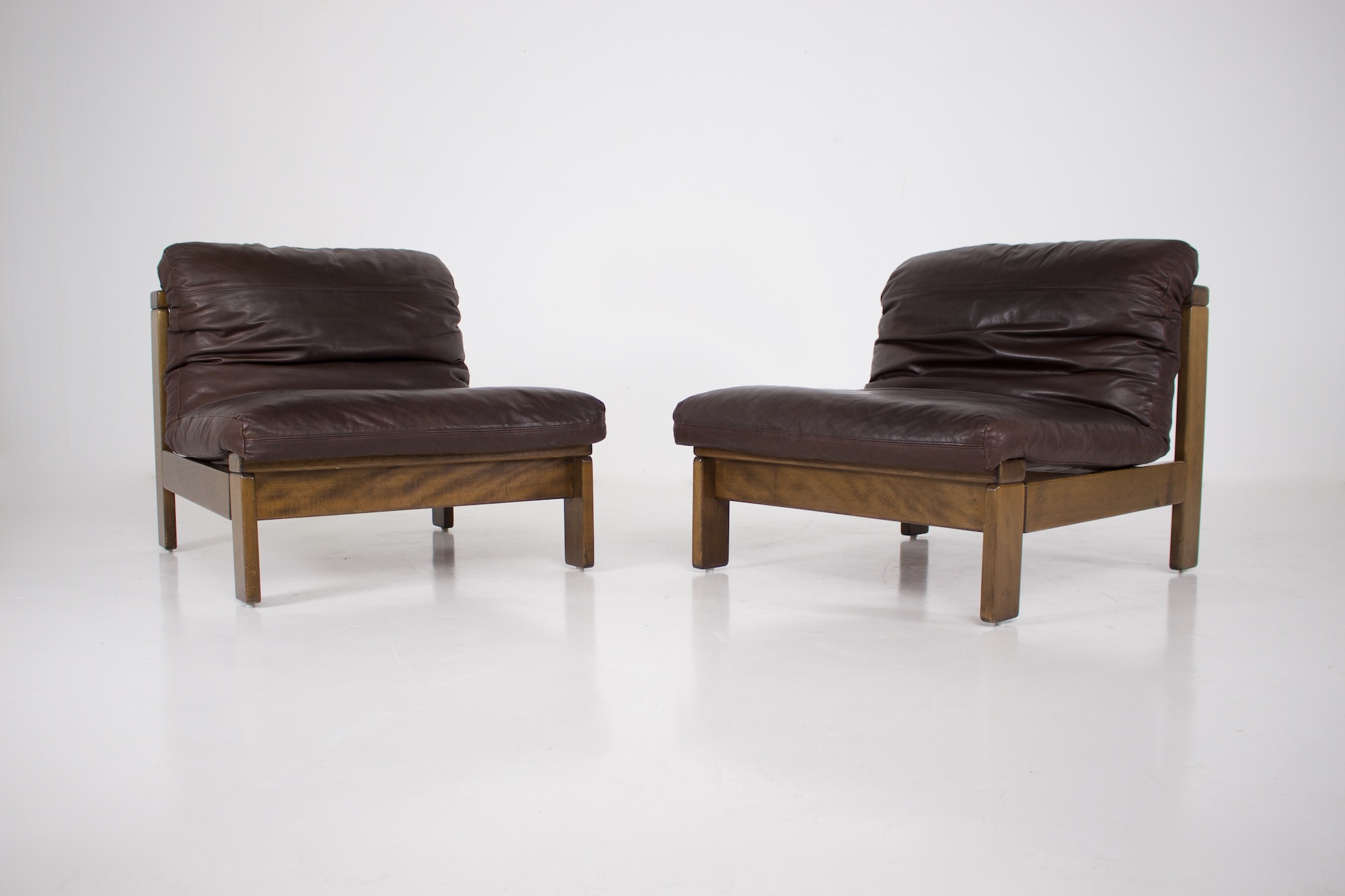 Ledersitze im Stil von Carl Straub 1970 (3). – Bild 2