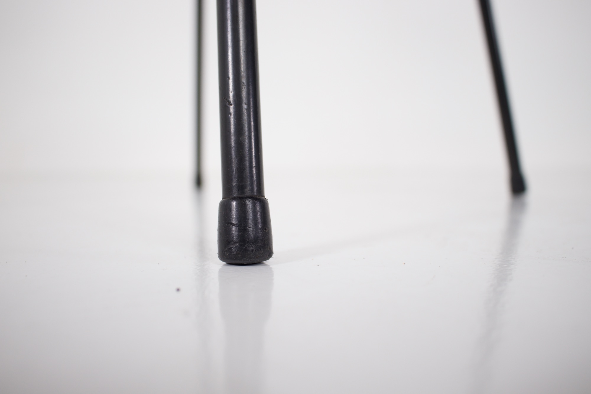 Paar modernistische rotan krukken Erwin Behr - Afbeelding 9