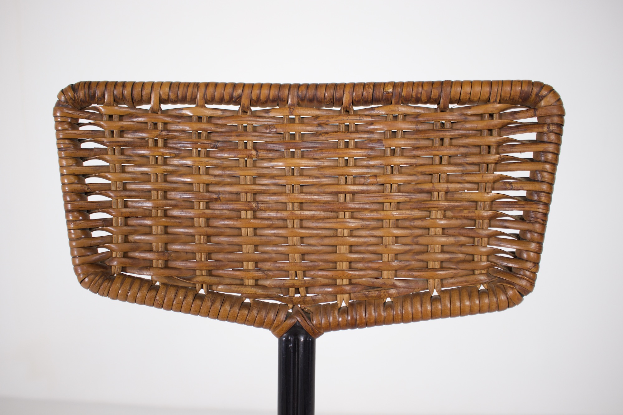 Paar modernistische rotan krukken Erwin Behr - Afbeelding 4