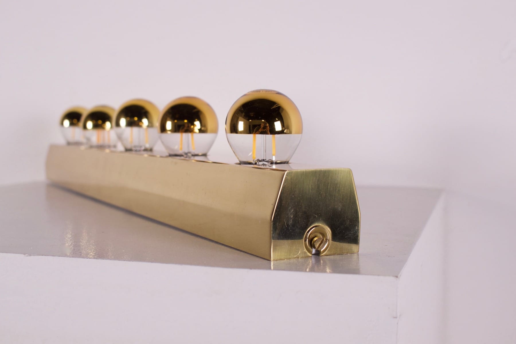 Appliques de loge "Vanity lamp" en laiton. – Image 9