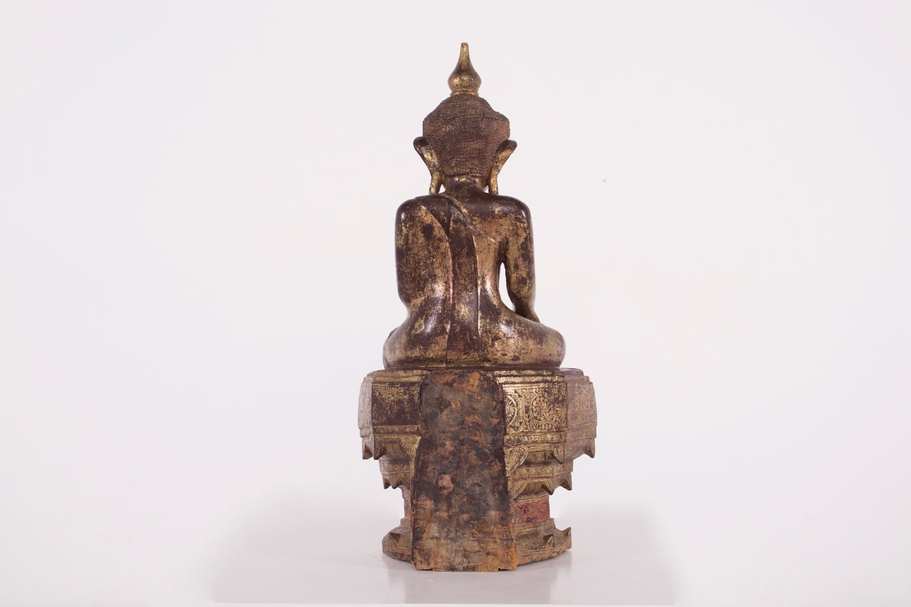 Bouddha antique birman en bois doré, vue dos