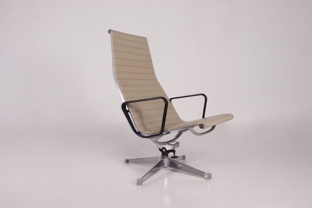 Fauteuil Pivotant Aluminium EA 124 Charles and Ray Eames Herman Miller 