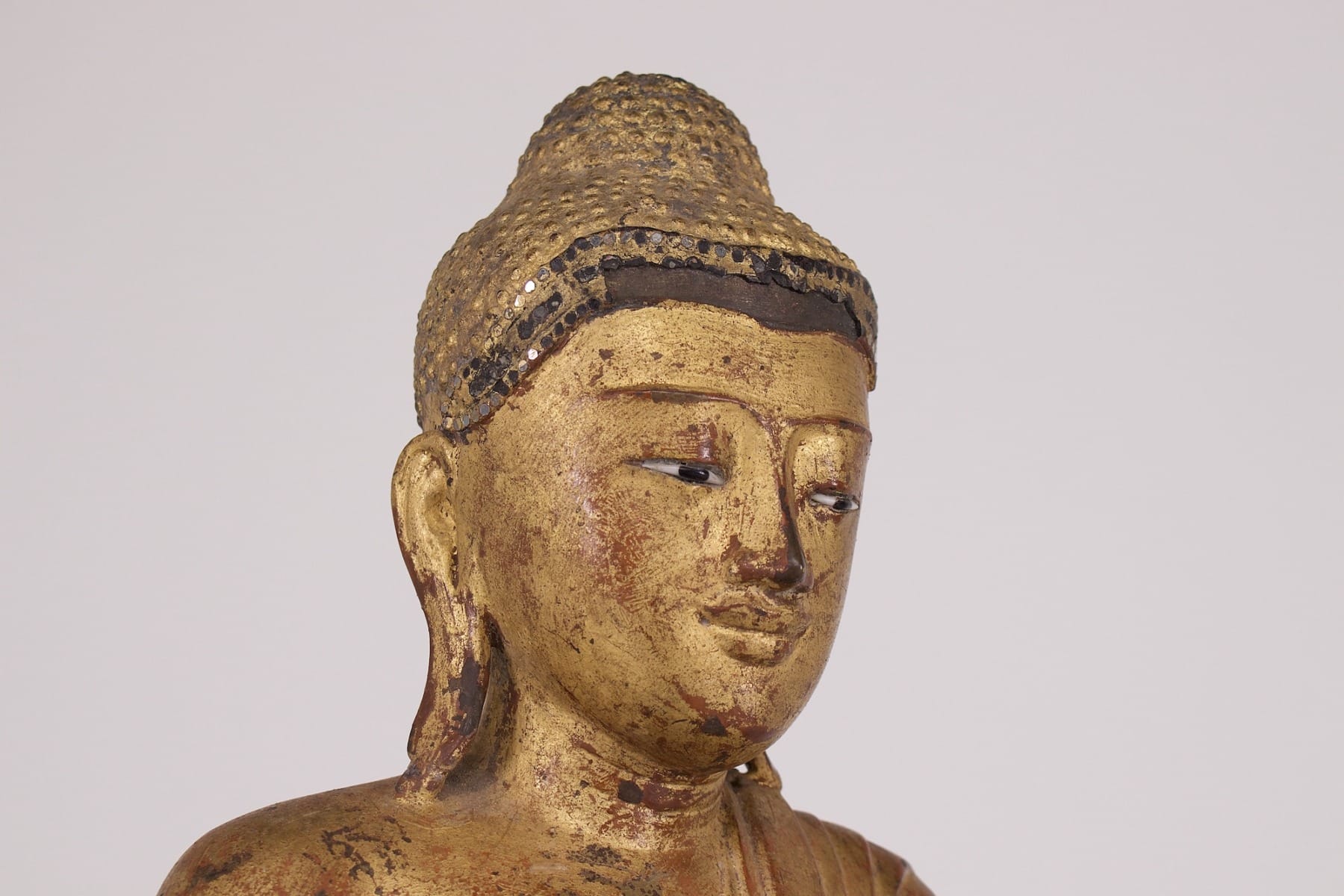 Statue-Bouddha-Ancien-Bronze-Mandalay-Claude-De-Marteau