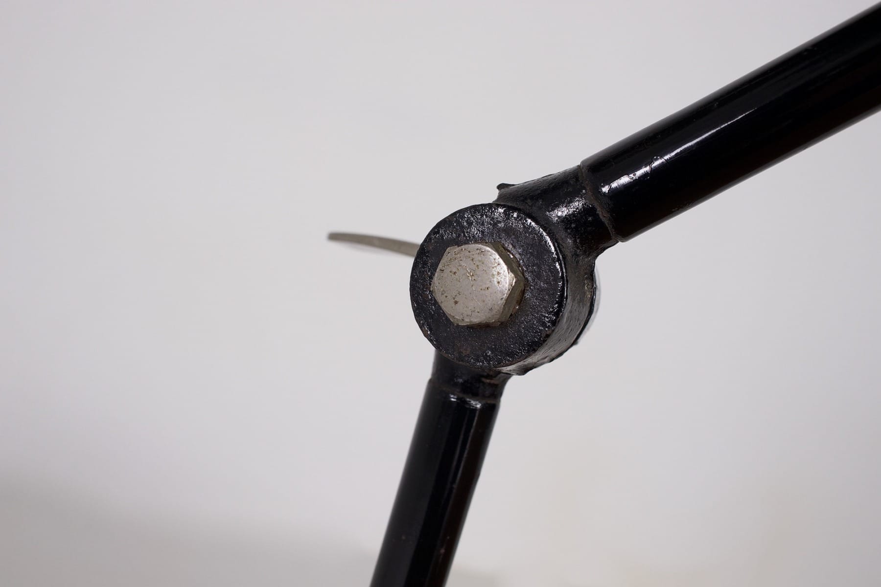 Détail de l'articulation de la lampe