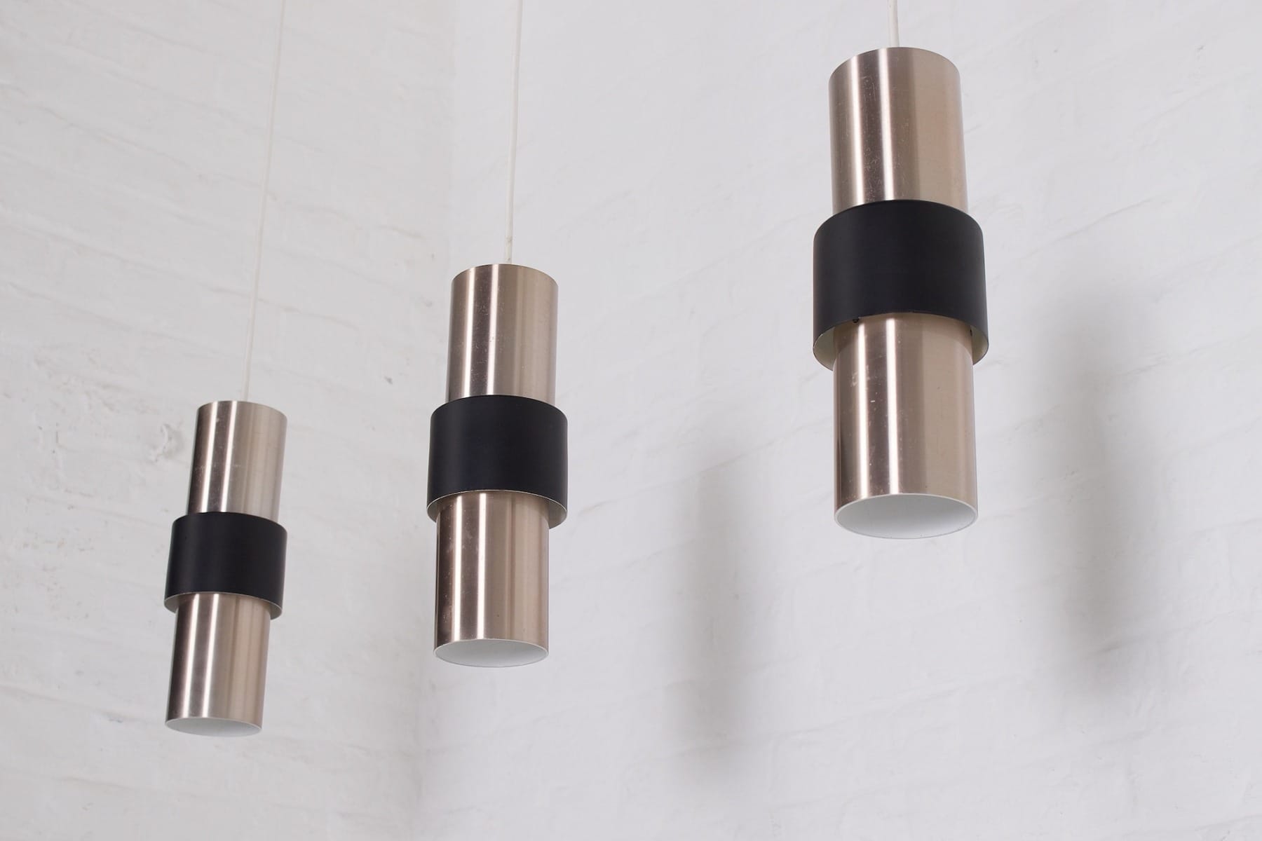 Vue contre plongée des 3 suspensions Space Age