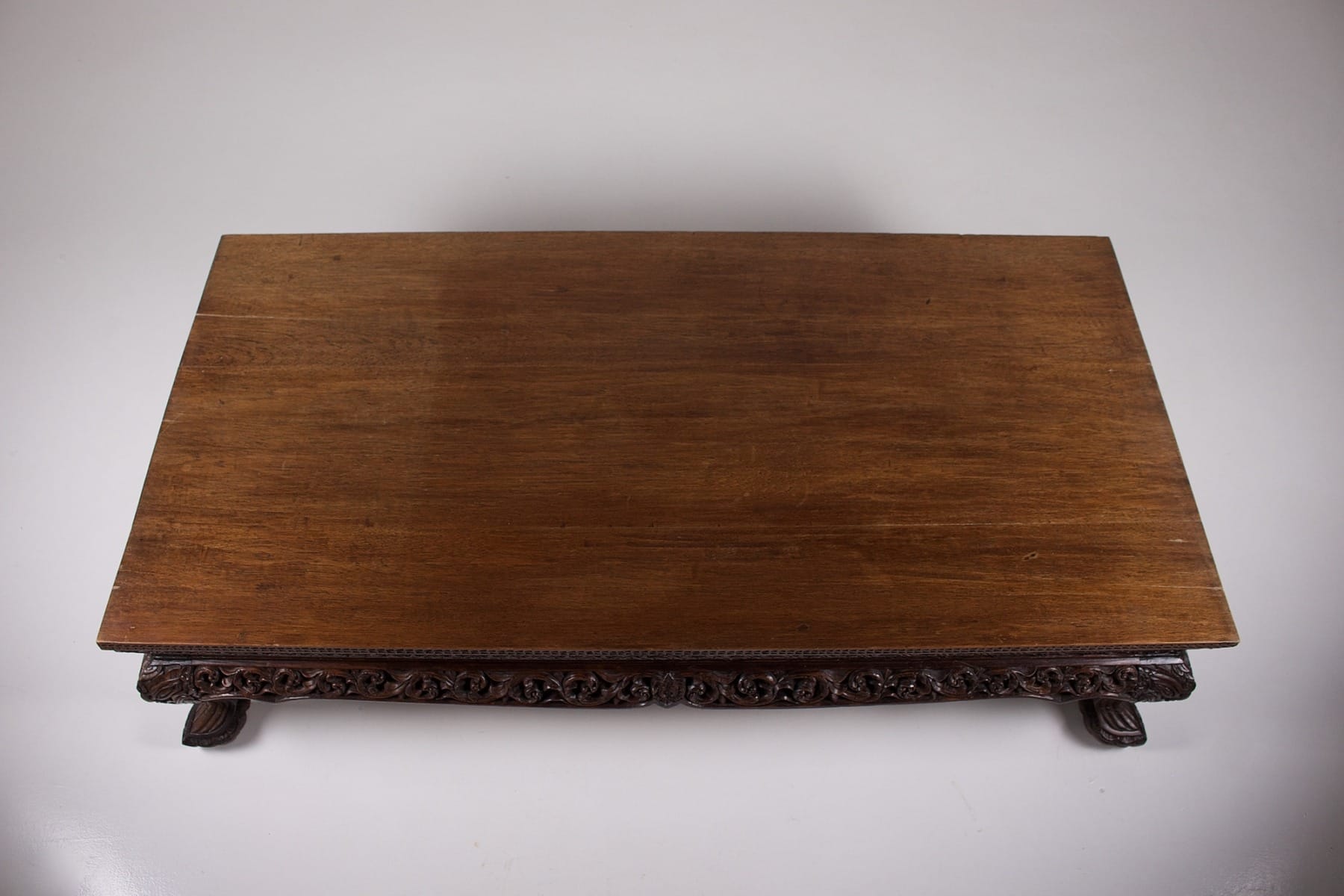 Le dessus de la table opium