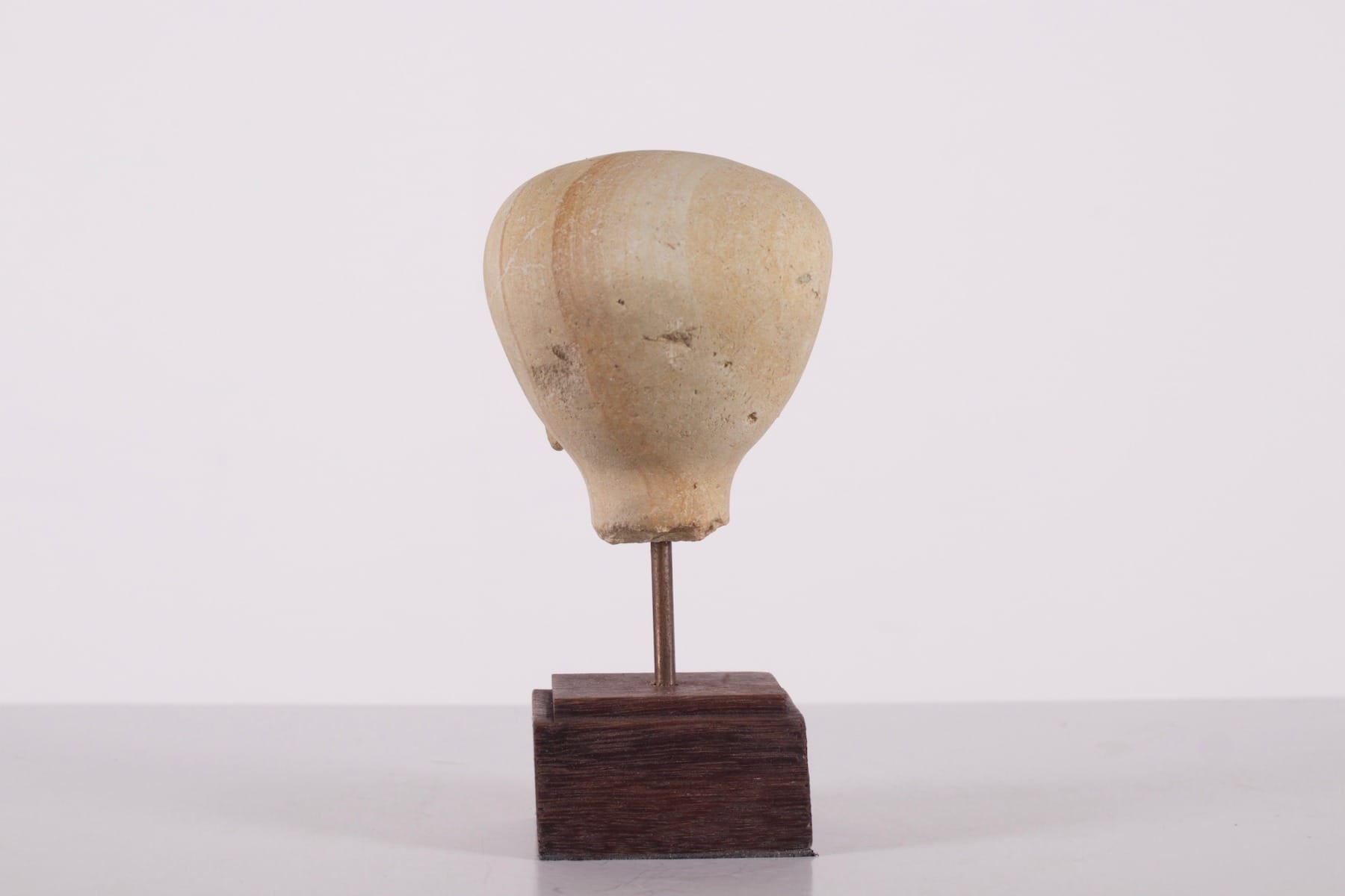 Ancienne tête Majapahit en tuff de Sumatra IMG_9641