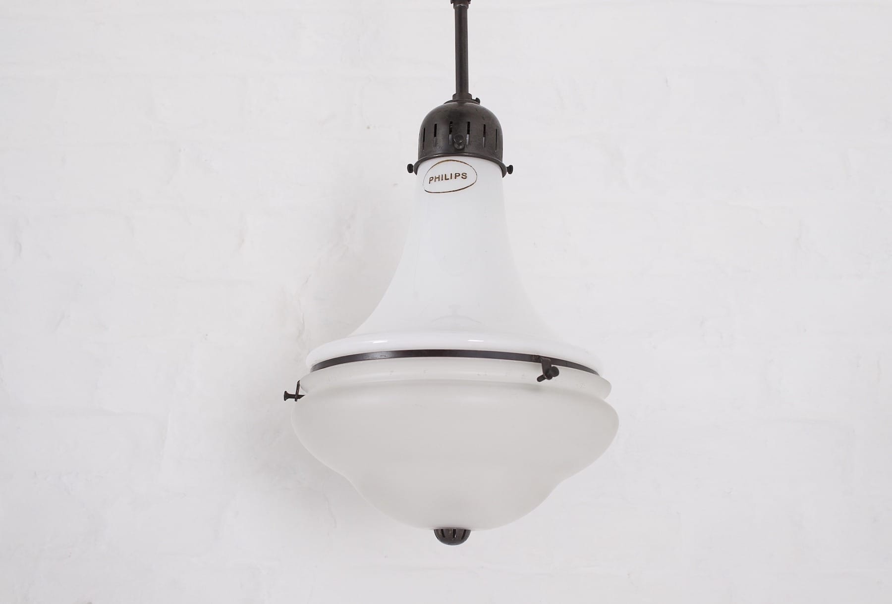 Une suspension en verre éteinte.