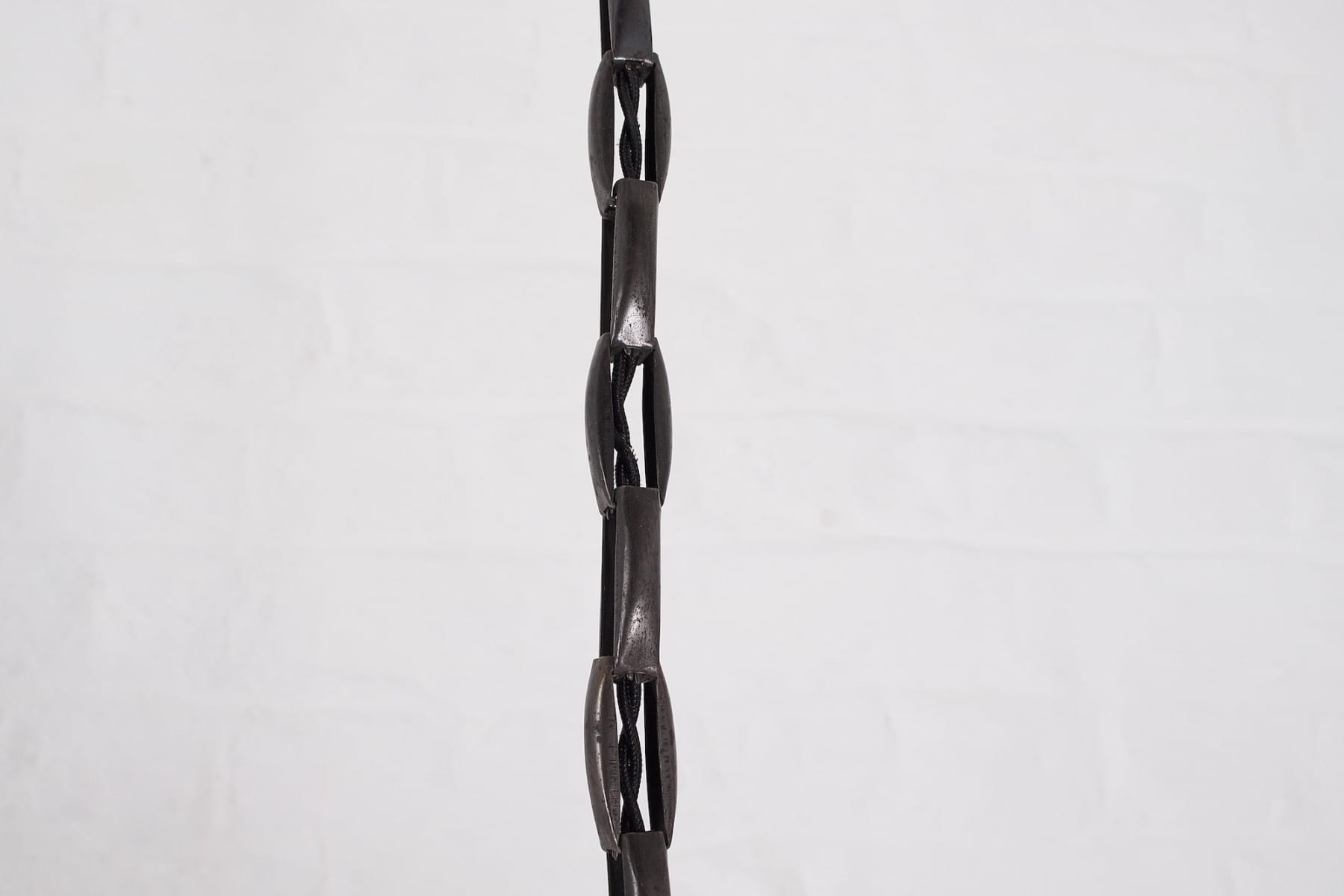 Paire-De-Lampes-Suspensions-Peter-Behrens-IMG_0041