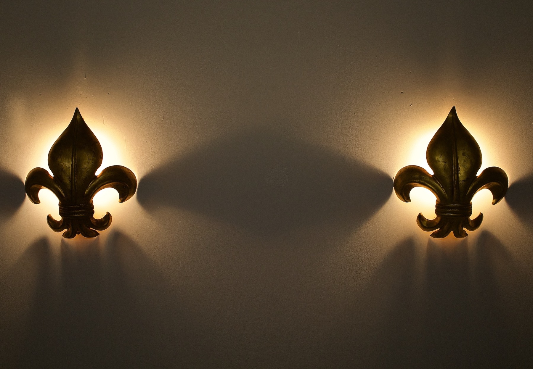 Les luminaires de face et éclairés
