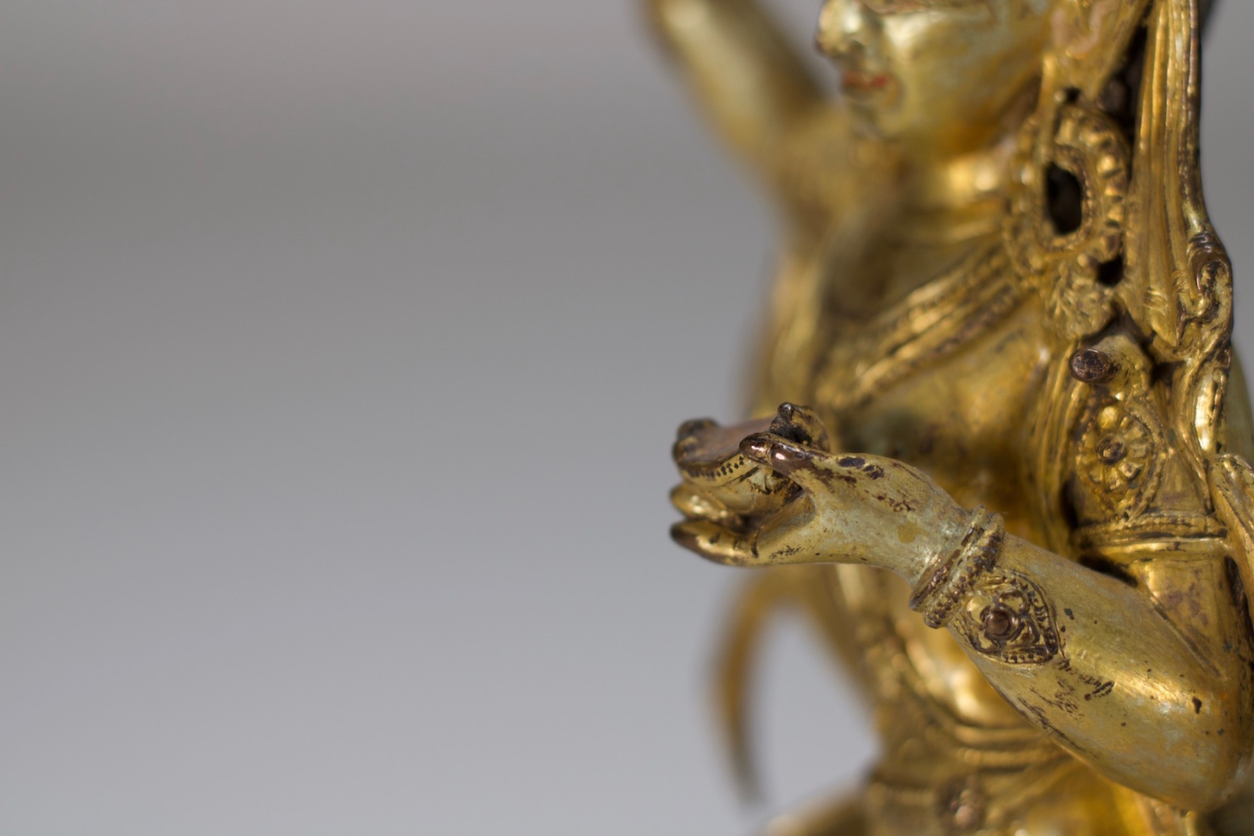 Vajravarahi en bronze doré du Tibet, collection Claude de Marteau