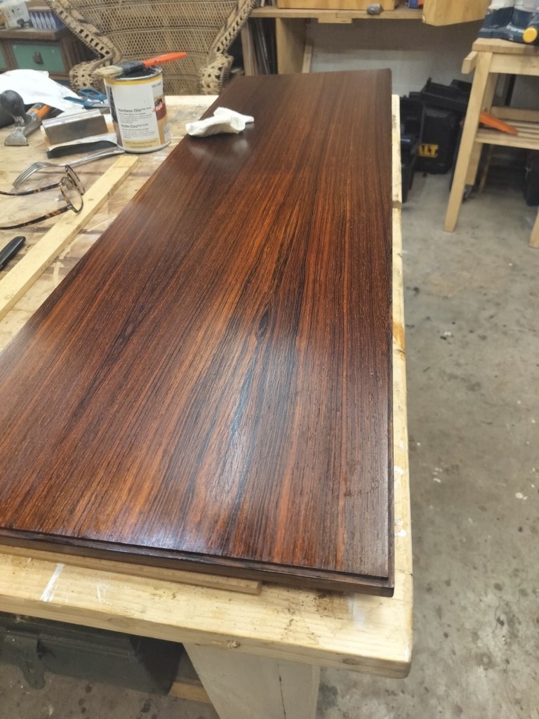 Renovatie palissander salontafel 2