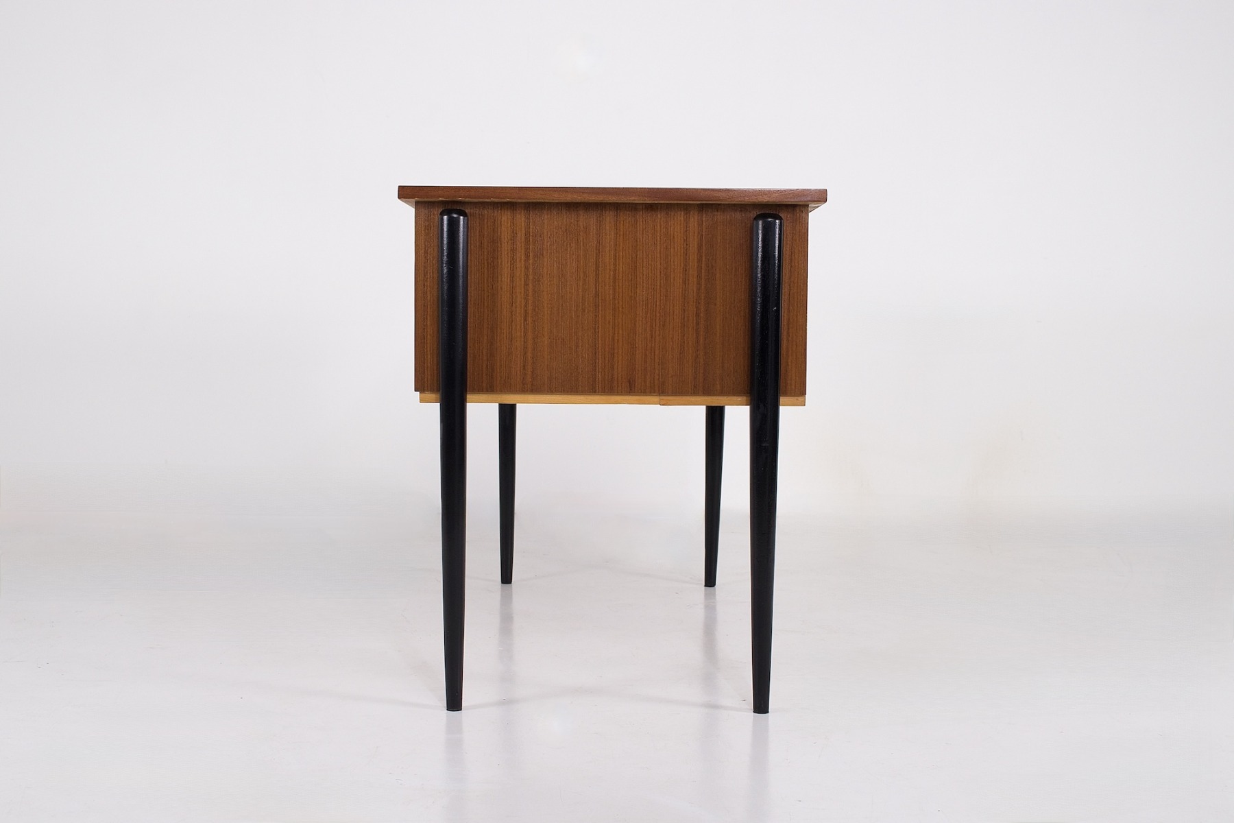 Small Scandinavian Mid-Century Modern desk - Image 3