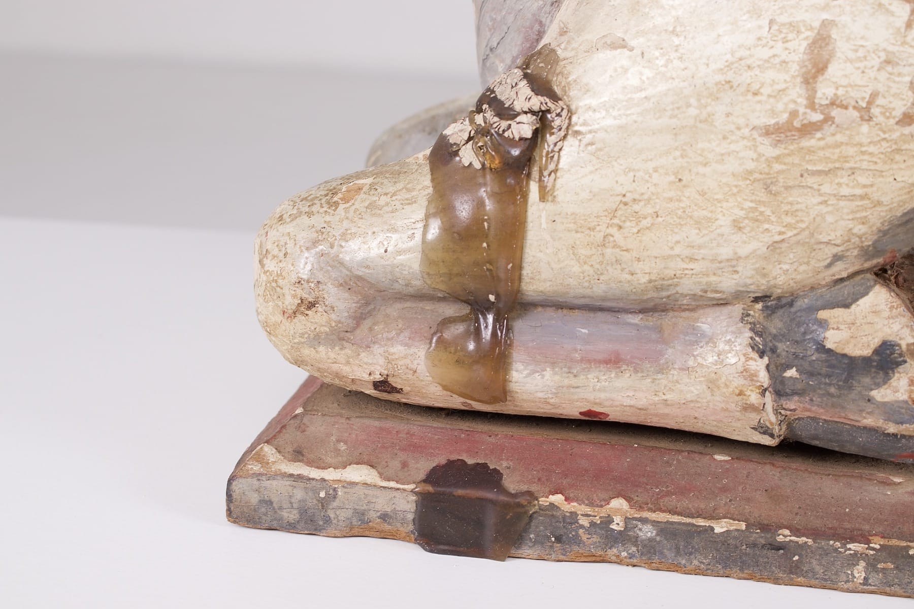 Chèvre rituelle en bois polychrome, Inde – Image 10