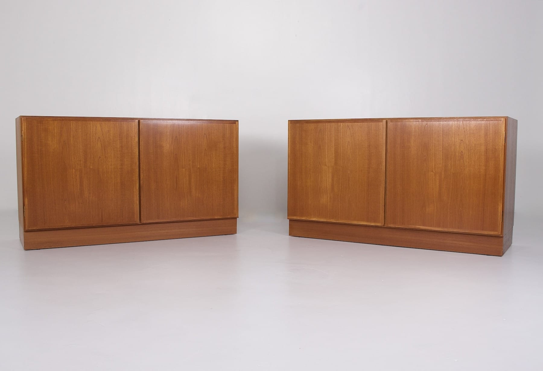 Buffet scandinave 2 portes Omann Jun – Image 9