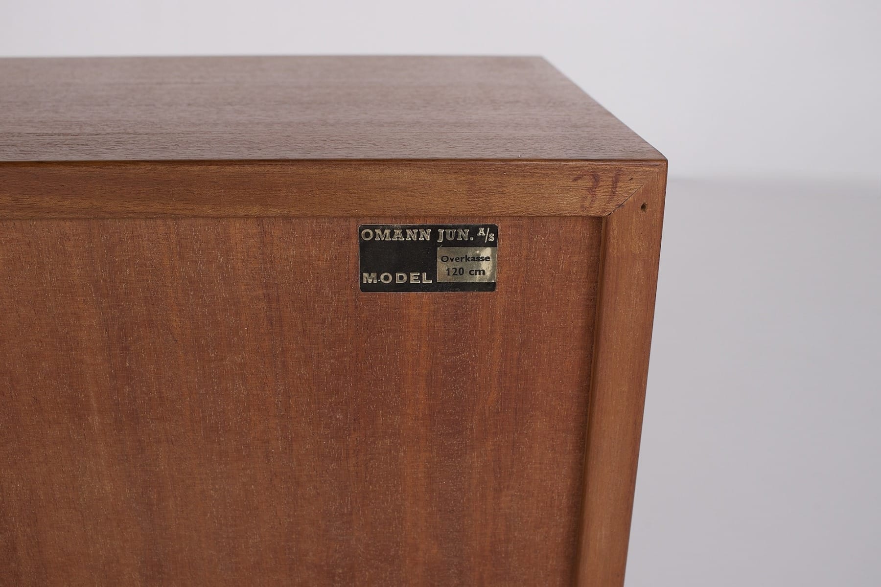 label original danois Omann Jun