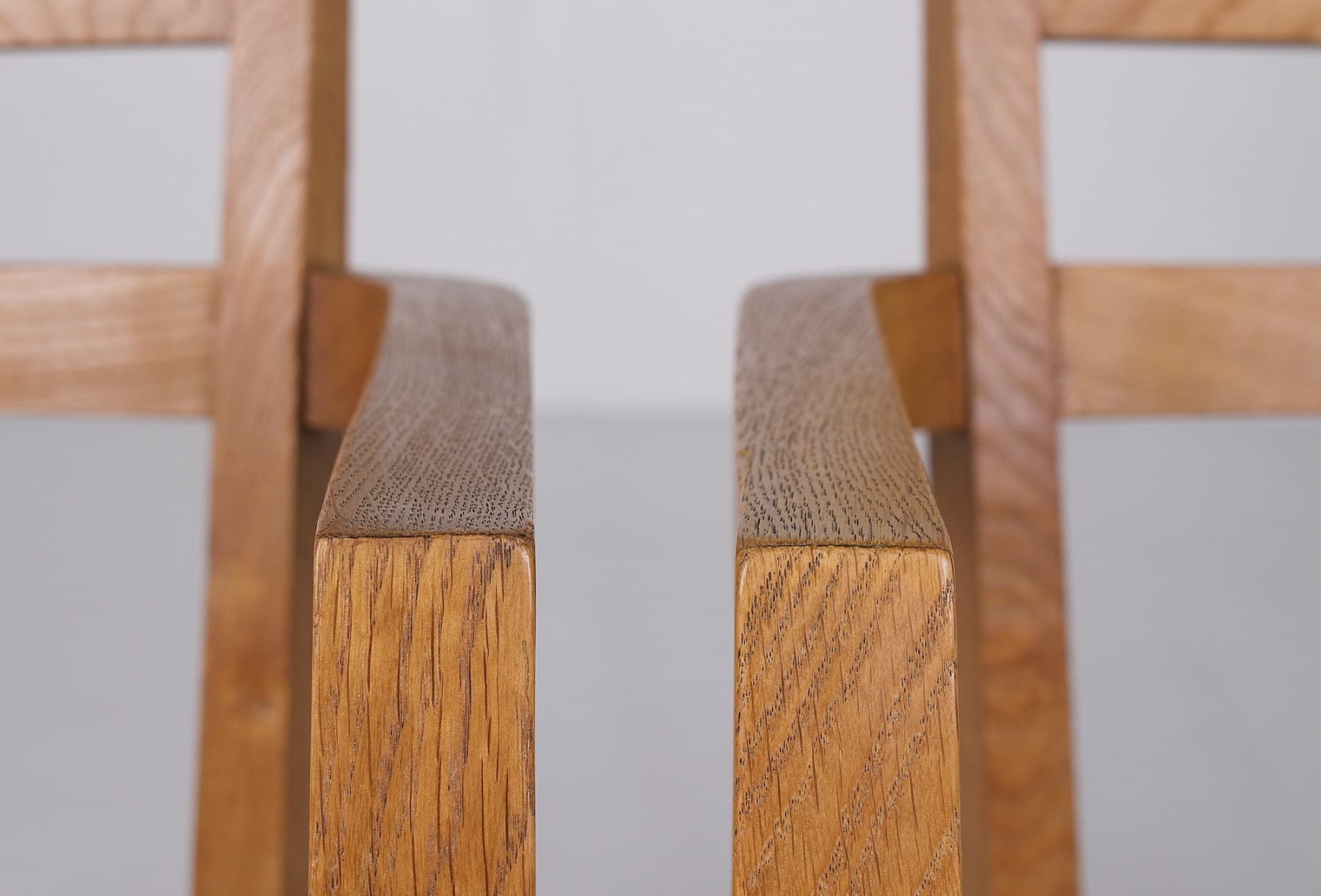 accoudoirs des fauteuils français des années 50