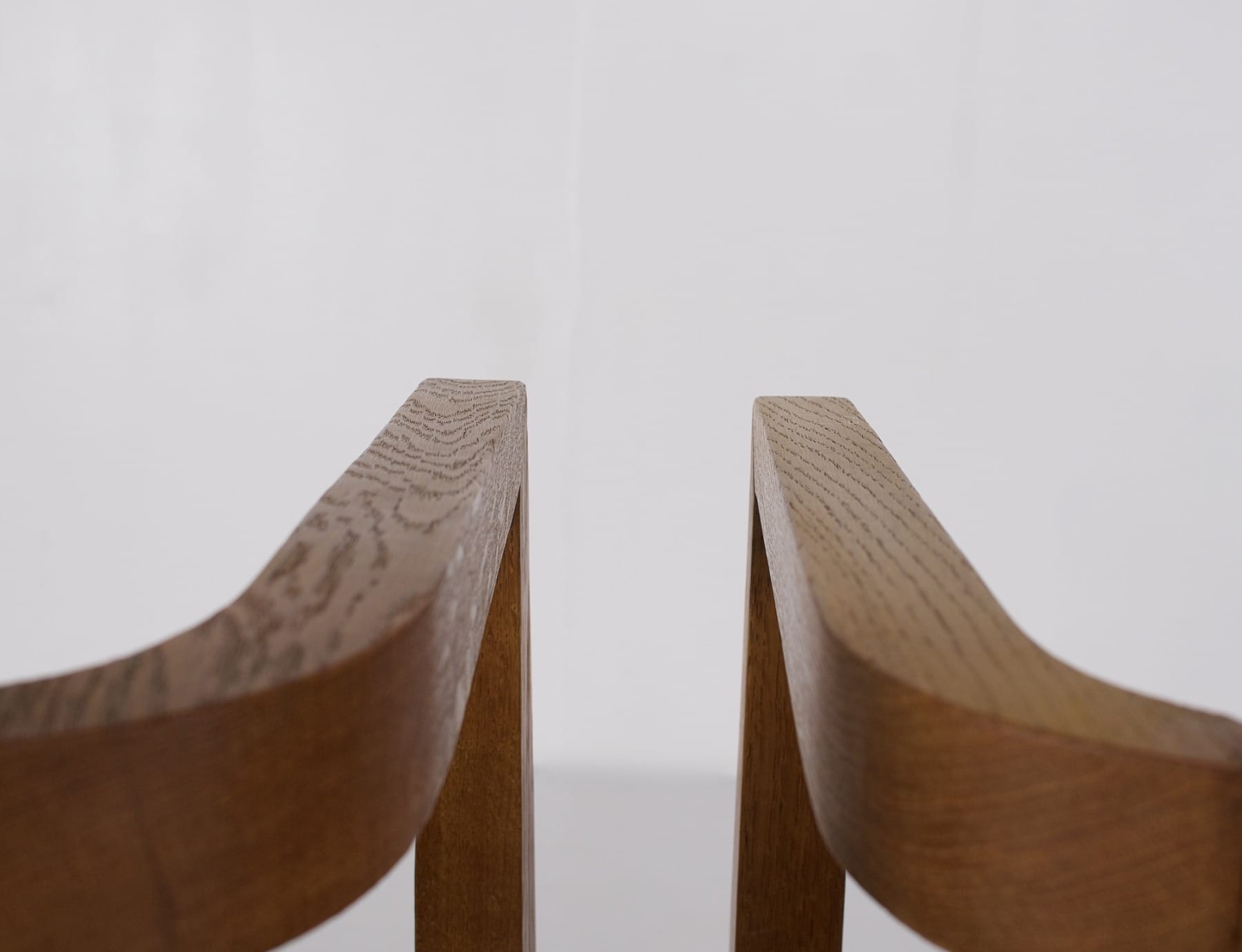 Fauteuils en chêne René-Jean Caillette – Image 11