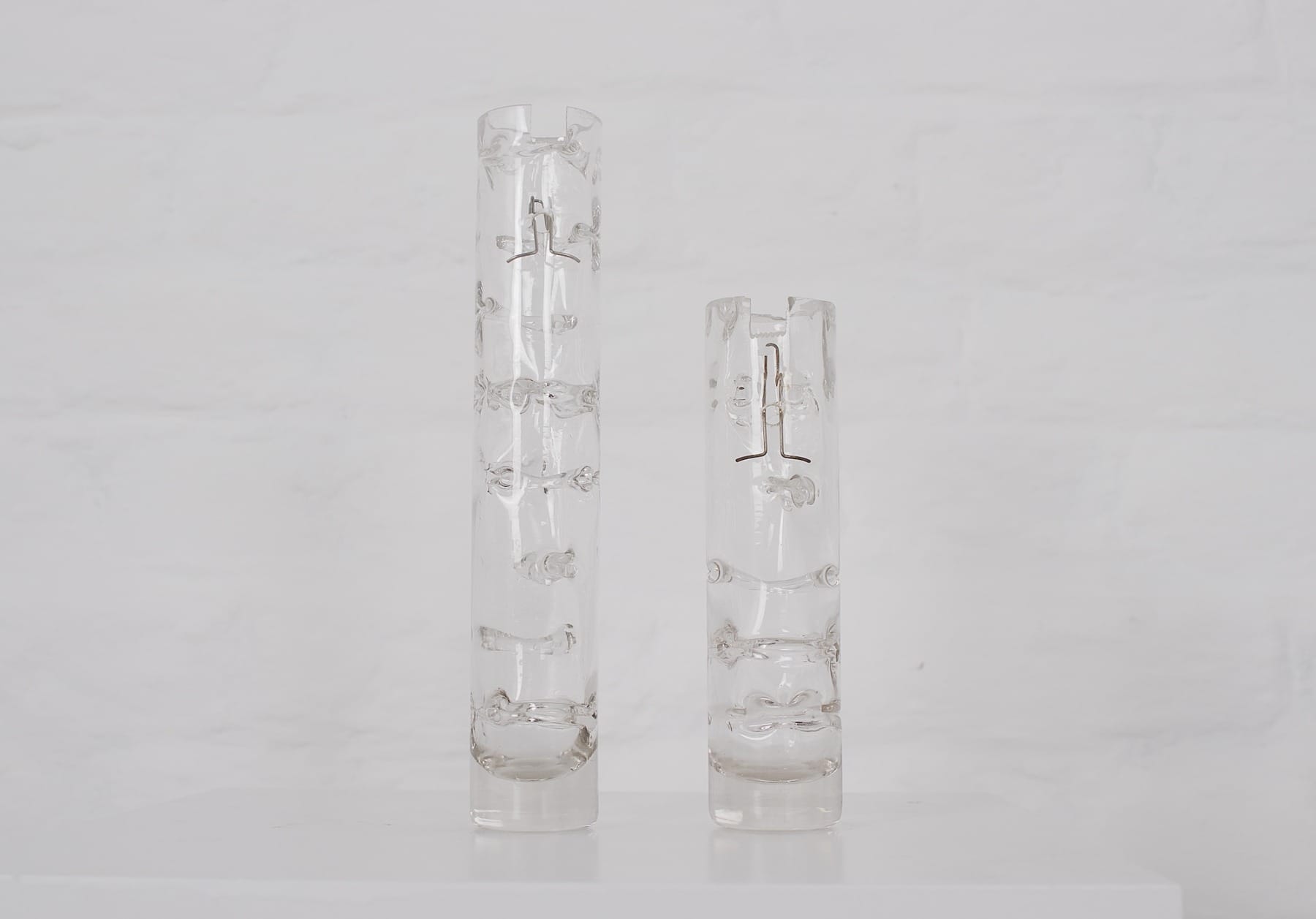 les tubes de verre du lustre vintage Doria Leuchten ont différents formats